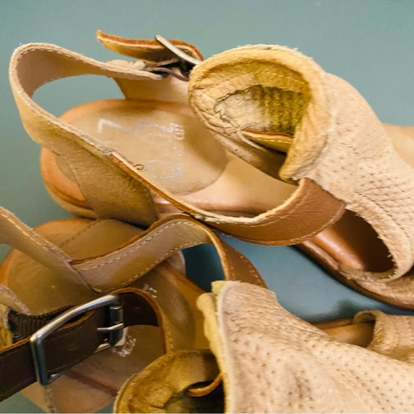 Miz Mooz Fiona Sandal Soft Leather Western - Picture 8 of 8